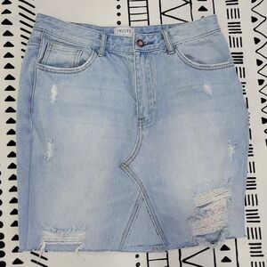 Twelve by ontwelfth distressed high waisted jean skirt size 28